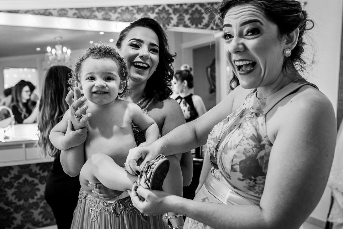 Making off da noiva, Carmen Barros Hair Studio. Vestido de Noiva. Buque de noiva. Dia de noiva. Grande dia. maquiagem de noiva.