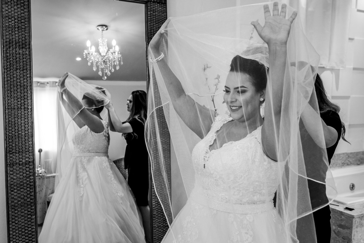 Making off da noiva, Carmen Barros Hair Studio. Vestido de Noiva. Buque de noiva. Dia de noiva. Grande dia. maquiagem de noiva.