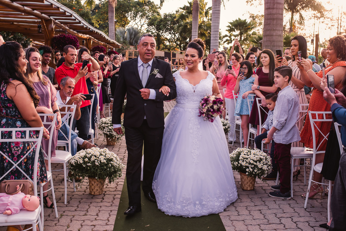chacara paraiso. Cerimonia de casamento, Salao paraiso.. Fotos de casamento. Wedding. casamento ao ar livre. casamento no campo. Vestido de noiva. Casamanto campestre. Salao paraiso. local para casamento.