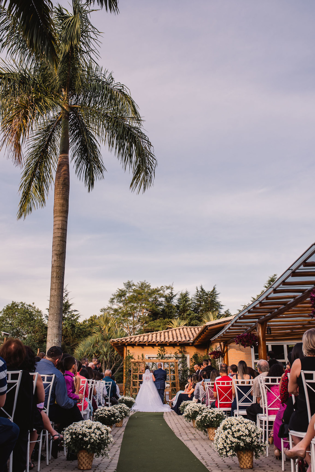 chacara paraiso. Cerimonia de casamento, Salao paraiso.. Fotos de casamento. Wedding. casamento ao ar livre. casamento no campo. Vestido de noiva. Casamanto campestre. Salao paraiso. local para casamento. Terno de noivo.