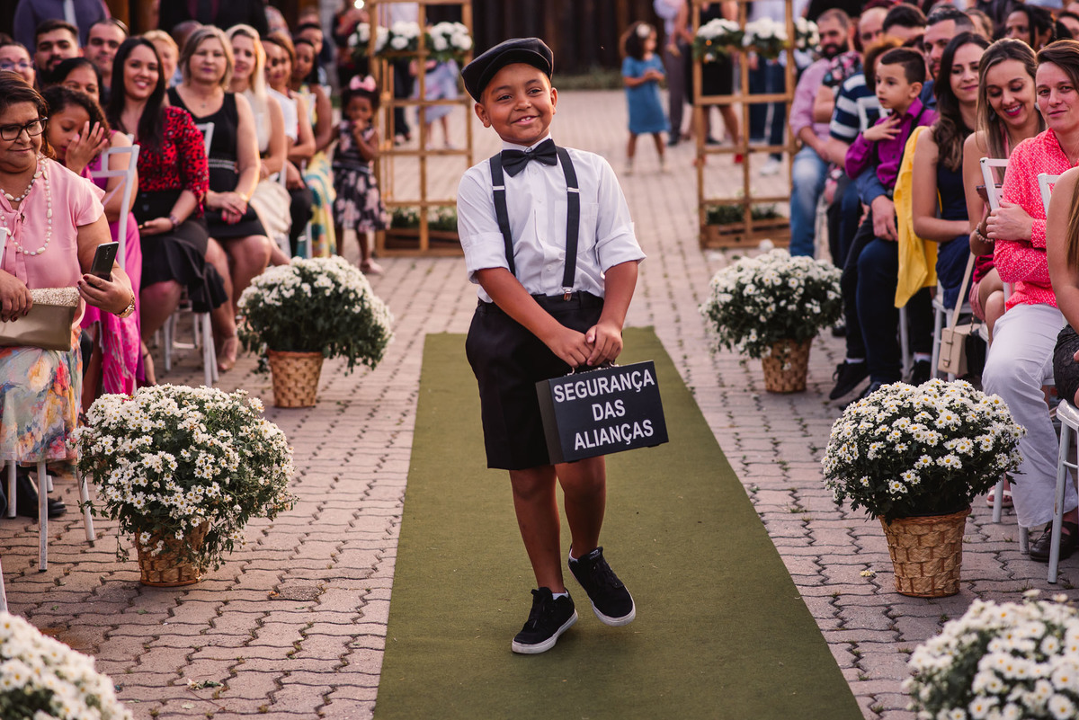 chacara paraiso. Cerimonia de casamento, Salao paraiso.. Fotos de casamento. Wedding. casamento ao ar livre. casamento no campo. Vestido de noiva. Casamanto campestre. Salao paraiso. local para casamento. Terno de noivo.