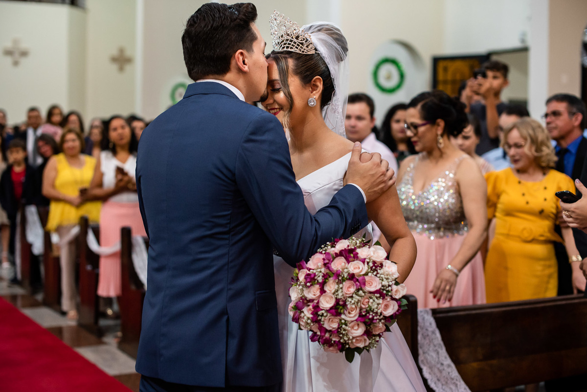 Cerimonia de casamento, Paroquia Nossa Senhora do Rosário, Vestido de noiva. terno do noivo. casamento na igreja. fotos de casamento.