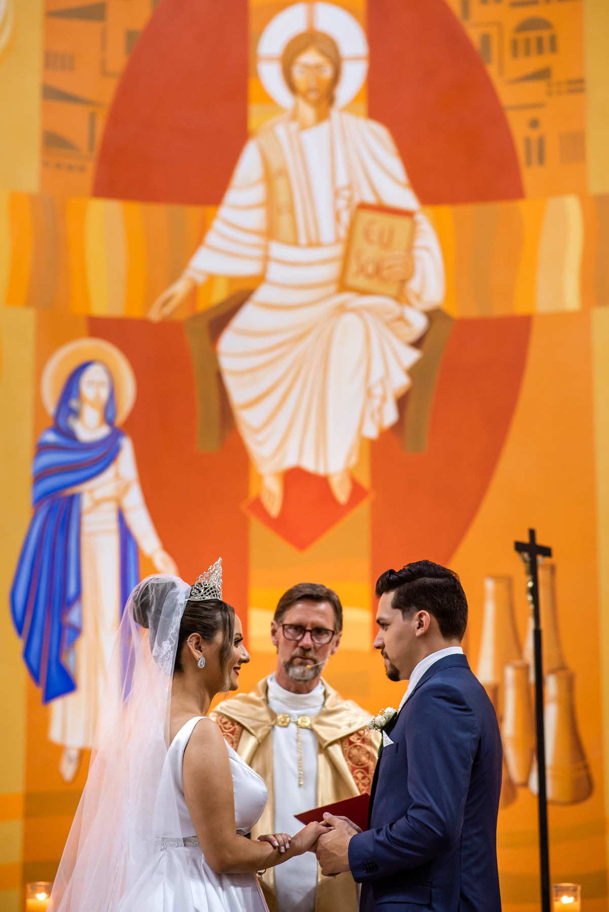 Cerimonia de casamento, Paroquia Nossa Senhora do Rosário, Vestido de noiva. terno do noivo. casamento na igreja. fotos de casamento.