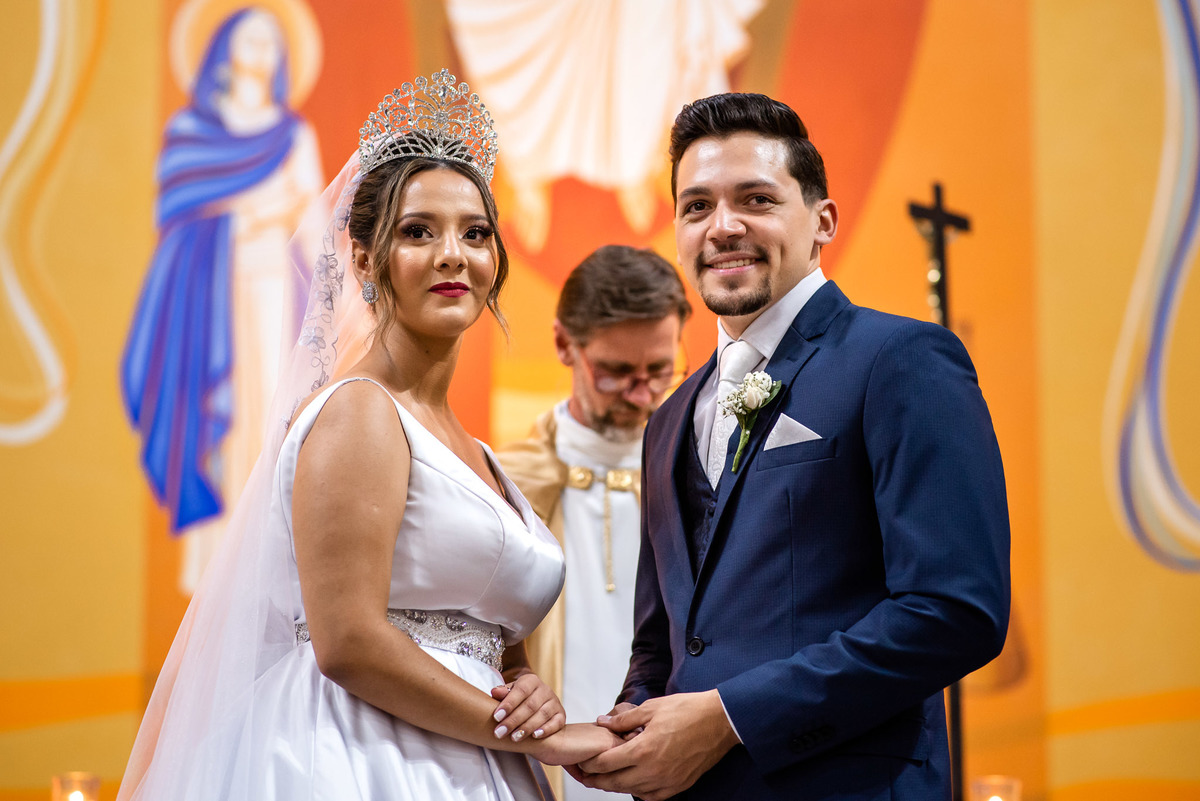 Cerimonia de casamento, Paroquia Nossa Senhora do Rosário, Vestido de noiva. terno do noivo. casamento na igreja. fotos de casamento.