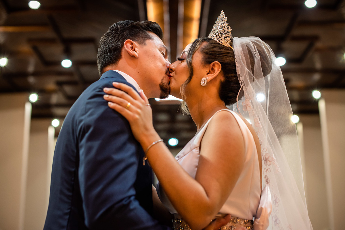Cerimonia de casamento, Paroquia Nossa Senhora do Rosário, Vestido de noiva. terno do noivo. casamento na igreja. fotos de casamento.