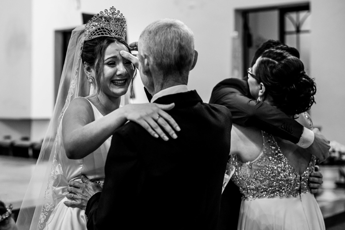 Cerimonia de casamento, Paroquia Nossa Senhora do Rosário, Vestido de noiva. terno do noivo. casamento na igreja. fotos de casamento.