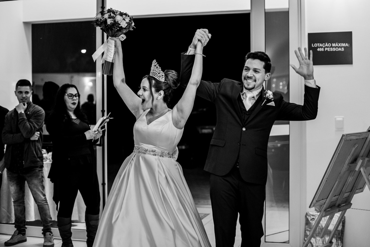 Ensaio casal, noivos, fotos noivos, recepçao Espaco brunholi. fotos de casamento Espaco brunholi decoraçao de casamento.  decoraçoes genesis. casa do garsom.
 fotos expontaneas.
fotos casamento, festa de casamento