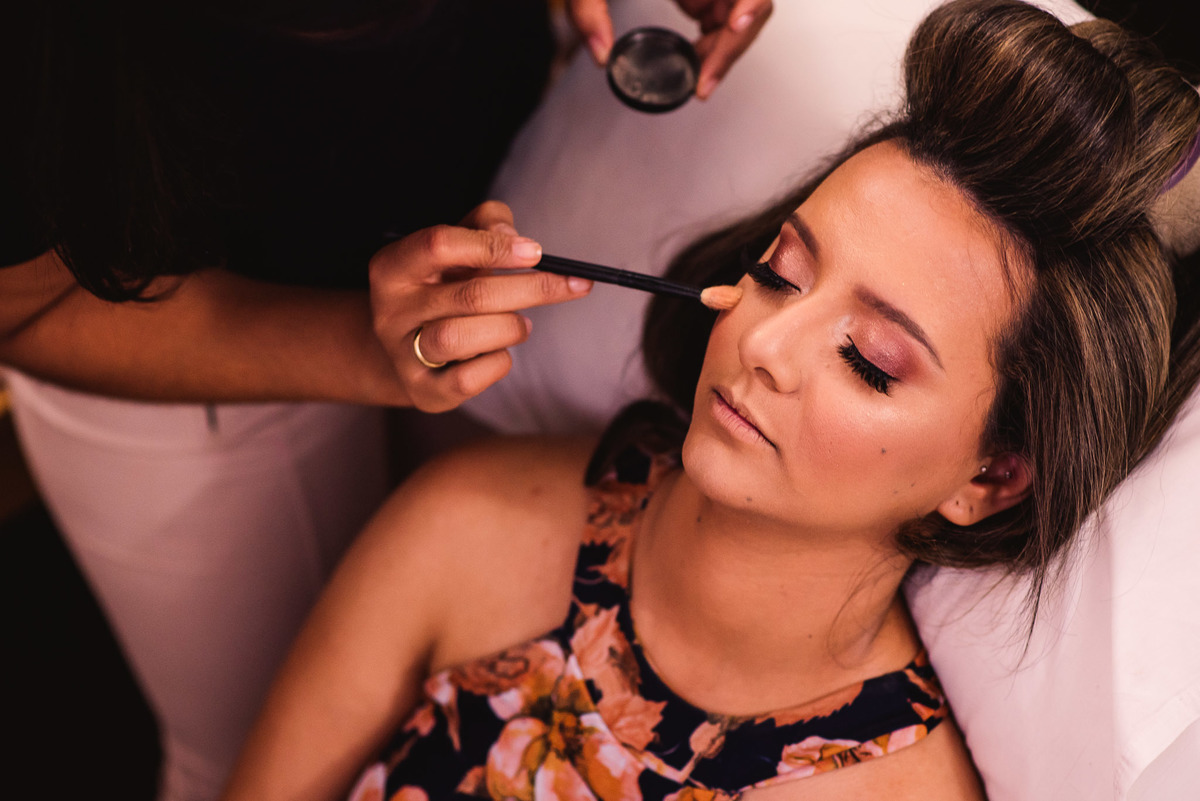 Making off da noiva, coroa da noiva, acessorios, Vestido de Noiva. Buque de noiva. Dia de noiva. Grande dia. maquiagem de noiva.