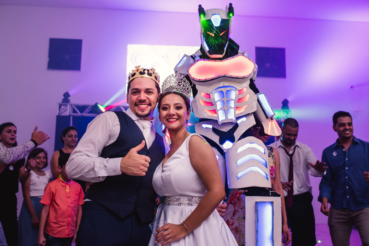 Ensaio casal, noivos, fotos noivos, recepçao Espaco brunholi. fotos de casamento Espaco brunholi   dj marquinhos leite
fotos animadas de casamento
 fotos expontaneas.
fotos casamento, festa de casamento, balada de casamento, robo em casamento
