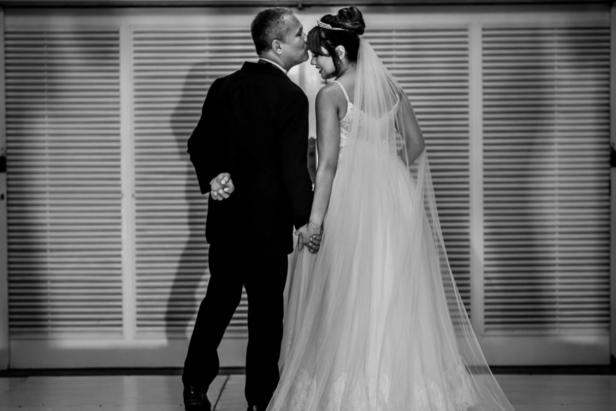 Casamento, casamento em são paulo, casamento em cotia, casamento em osasco, Cerimonia de casamento, Vestido de noiva. salão. fotos de casamento. noiva com o pai, Espaço mosaico