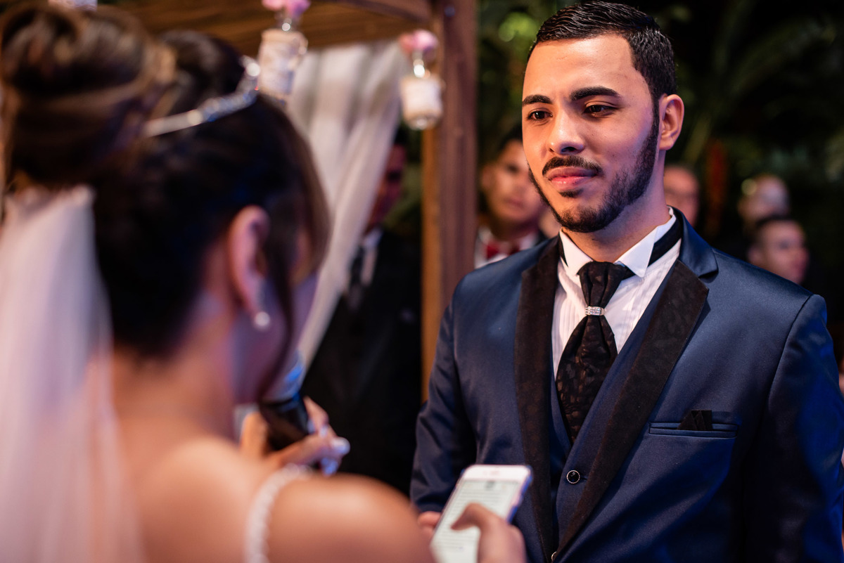 Casamento, casamento em são paulo, casamento em cotia, casamento em osasco, Cerimonia de casamento, Vestido de noiva. terno do noivo. casamento na salão. fotos de casamento. Espaço mosaico, aliança, troca de alianças