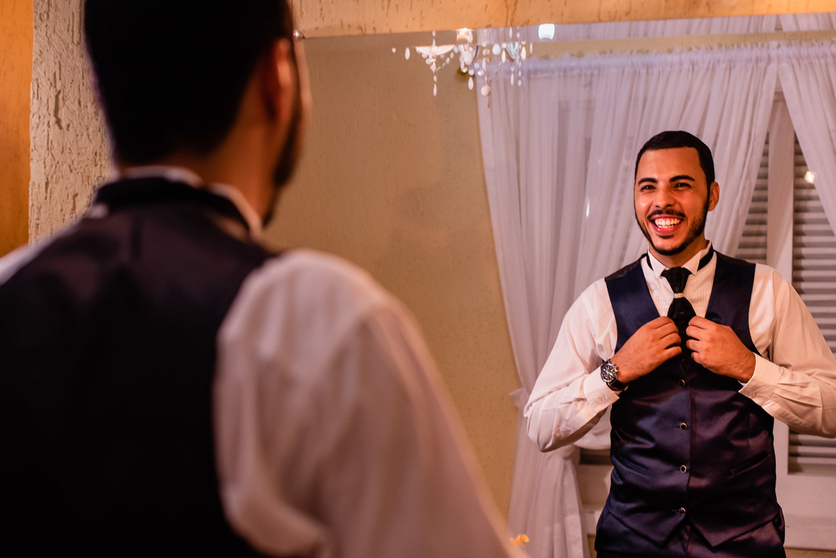 Casamento, casamento em são paulo, casamento em cotia, casamento em osasco, Making off da noivo, acessorios, Vestido de Noiva.  Dia de noivo. Grande dia.  making off do noivo, terno do noivo, Espaço mosaico