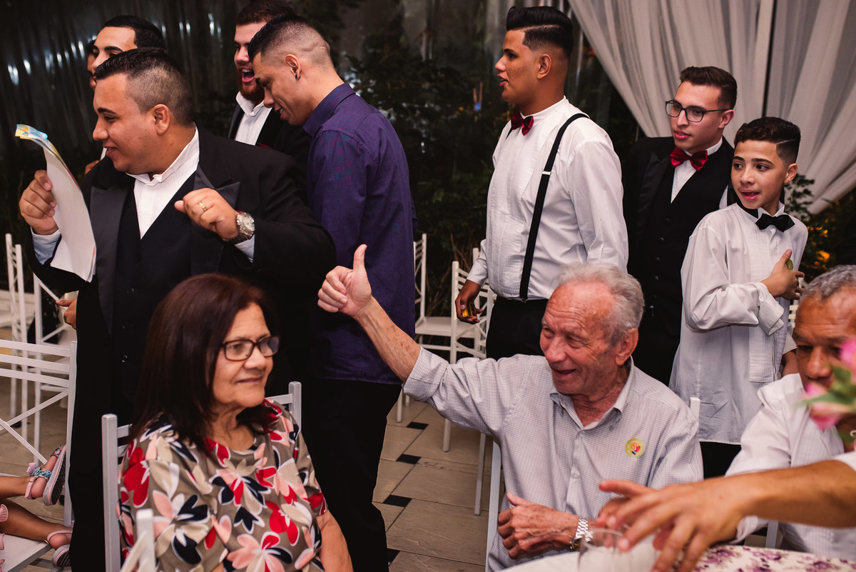 Casamento, casamento em são paulo, casamento em cotia, casamento em osasco, Cerimonia de casamento, Vestido de noiva. terno do noivo. casamento na salão. fotos de casamento. Espaço mosaico, sapatinho da noiva, gravada do noivo, gravata, sapatinho
