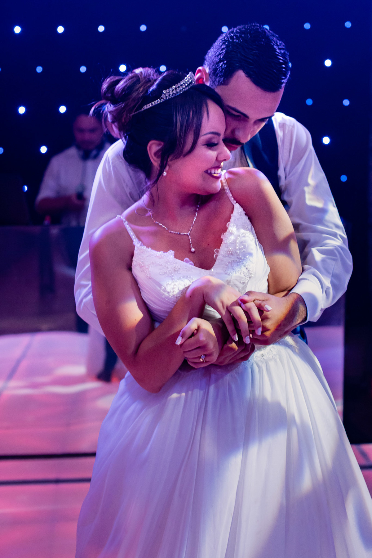 Casamento, casamento em são paulo, casamento em cotia, casamento em osasco, Cerimonia de casamento, Vestido de noiva. terno do noivo. casamento na salão. fotos de casamento. Espaço mosaico, balada, balada casamento,balada noivos,dança noivos, valsa noivos