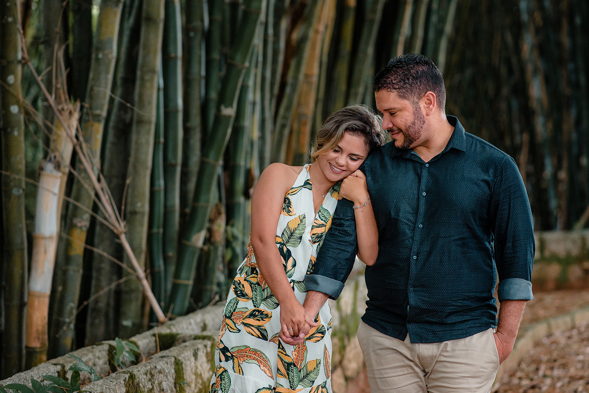 Ensaio pre casamento, pre wedding, emporio tapera grande, prewedding na fazenda, pre wedding com dog, pre wedding com cachorro, ensaio com caozinho, yorkshare, mini yorkshare. amor por cao, noivos itatiba, ideias para pre wedding. dicas para pre wedding.