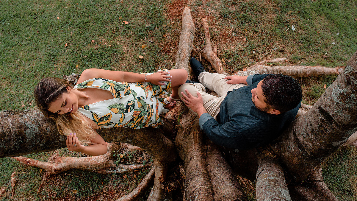 Ensaio pre casamento, pre wedding, emporio tapera grande, prewedding na fazenda, pre wedding com dog, pre wedding com cachorro, ensaio com caozinho, yorkshare, mini yorkshare. amor por cao, noivos itatiba, ideias para pre wedding. dicas para pre wedding.