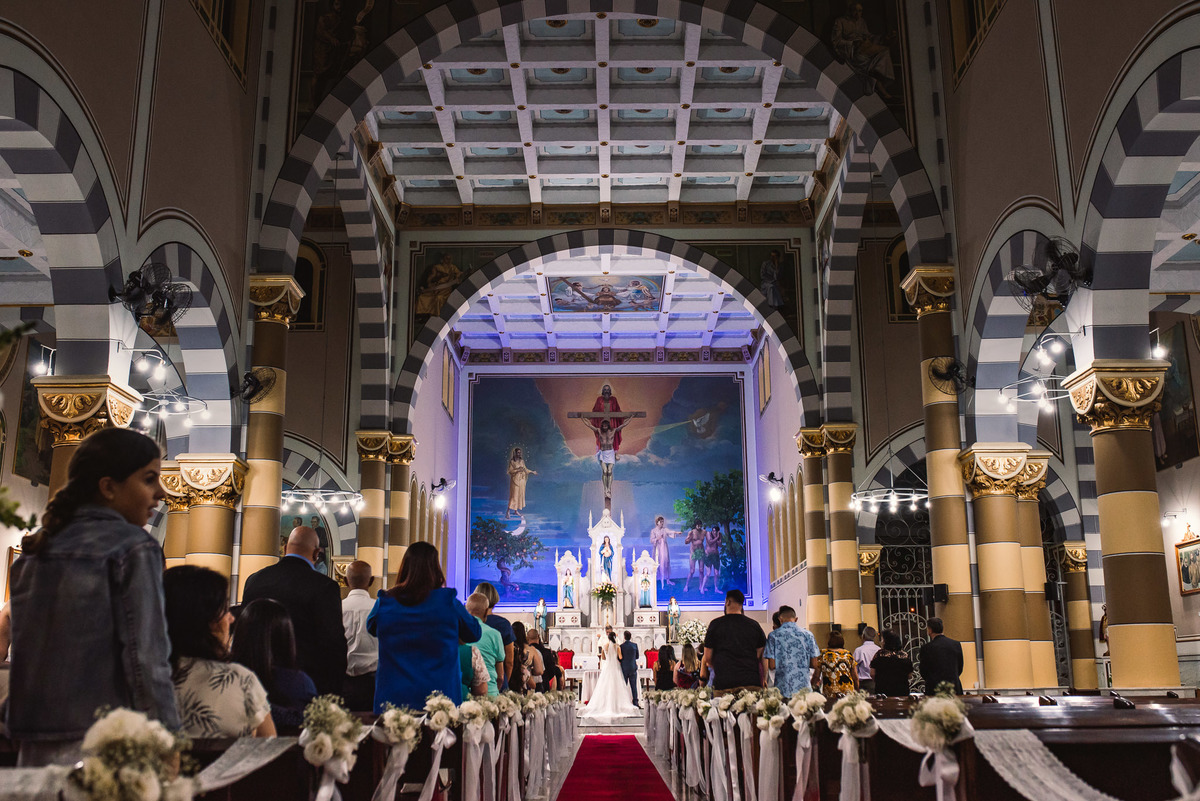 Cerimonia de casamento, igreja Paróquia Nossa Senhora da Conceição, Vestido da noiva, fotos de casamento, terno do noivo, fotografo de casamento. vestido de noiva.