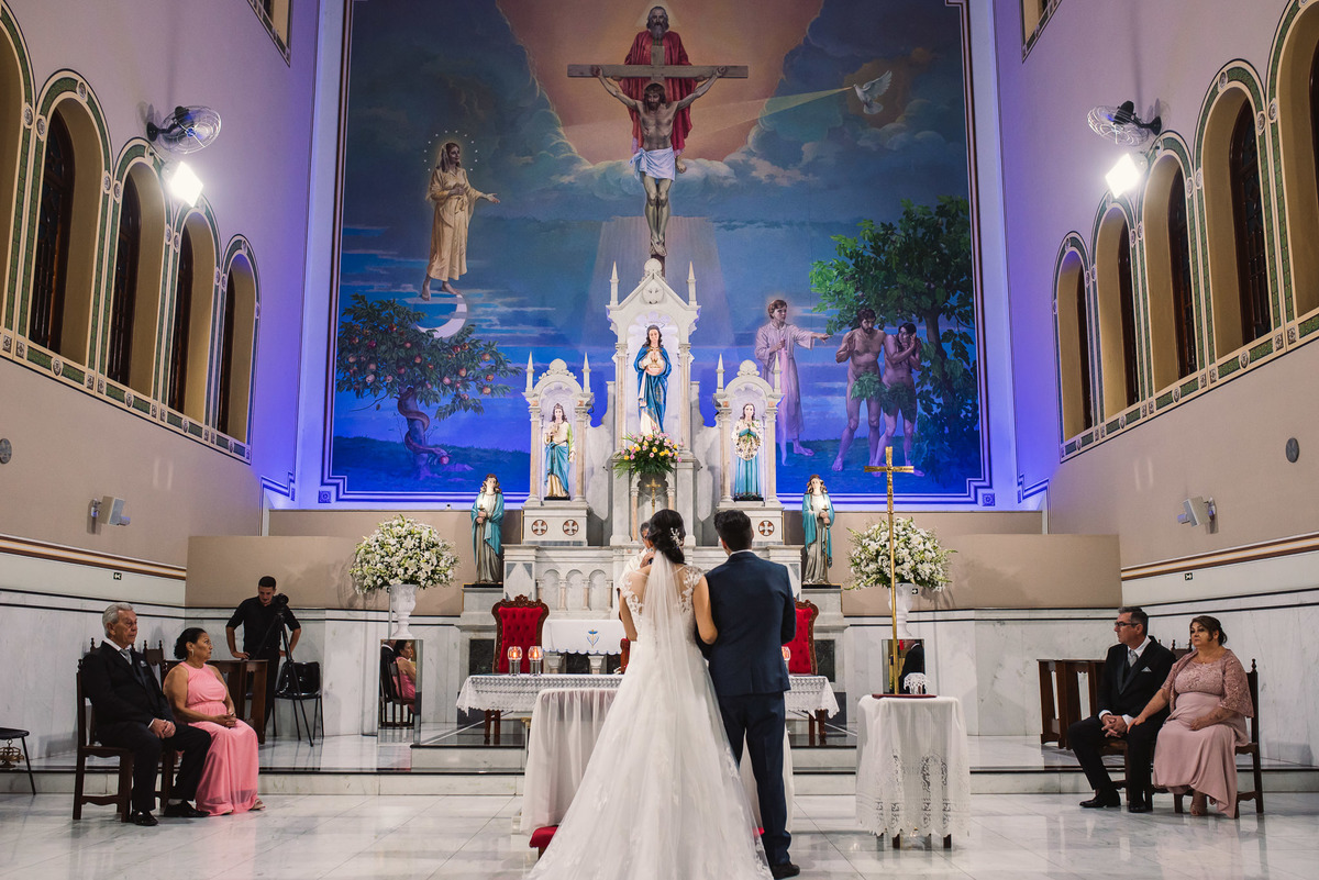 Cerimonia de casamento, igreja Paróquia Nossa Senhora da Conceição, Vestido da noiva, fotos de casamento, terno do noivo, fotografo de casamento. vestido de noiva.