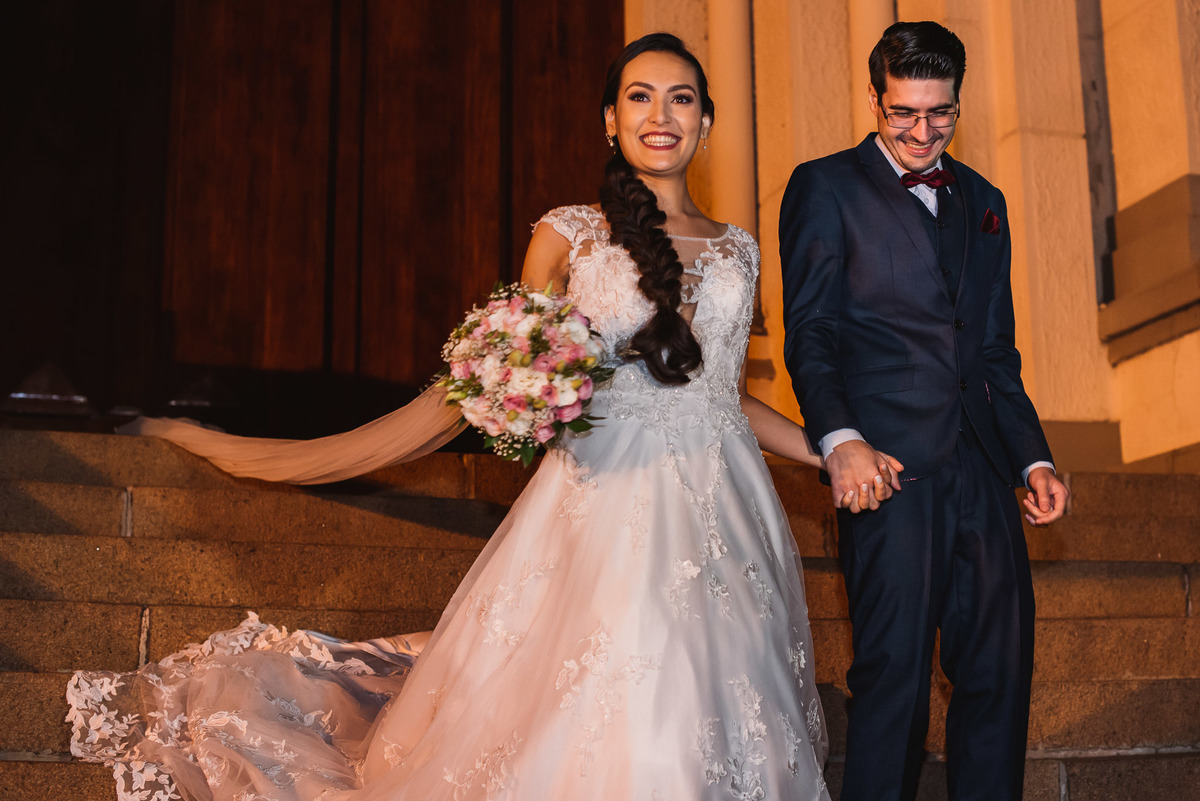 Cerimonia de casamento, igreja Paróquia Nossa Senhora da Conceição, Vestido da noiva, fotos de casamento, terno do noivo, fotografo de casamento. vestido de noiva.