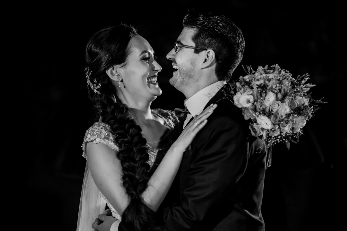 Casamento, casamento em são paulo, casamento em Jundiai, casamento em Espaço Real Sedan, Vestido de noiva. terno do noivo. casamento na salão. fotos de casamento. Espaço Real Sedan, ensaio casal, fotos noivos 