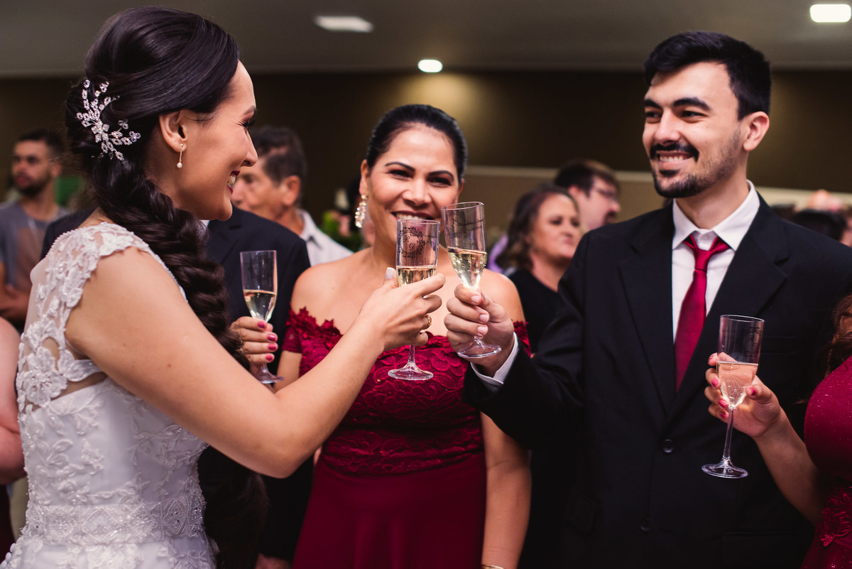 Casamento, casamento em são paulo, casamento em Jundiai, Vestido de noiva. terno do noivo. casamento na salão. fotos de casamento. Espaço real sedan, comprimentos noivos, brinde caamento 
