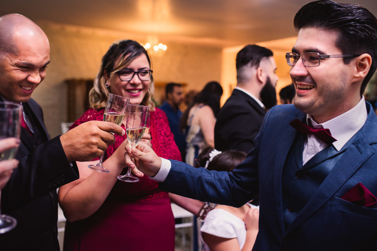 Casamento, casamento em são paulo, casamento em Jundiai, Vestido de noiva. terno do noivo. casamento na salão. fotos de casamento. Espaço real sedan, comprimentos noivos, brinde caamento 