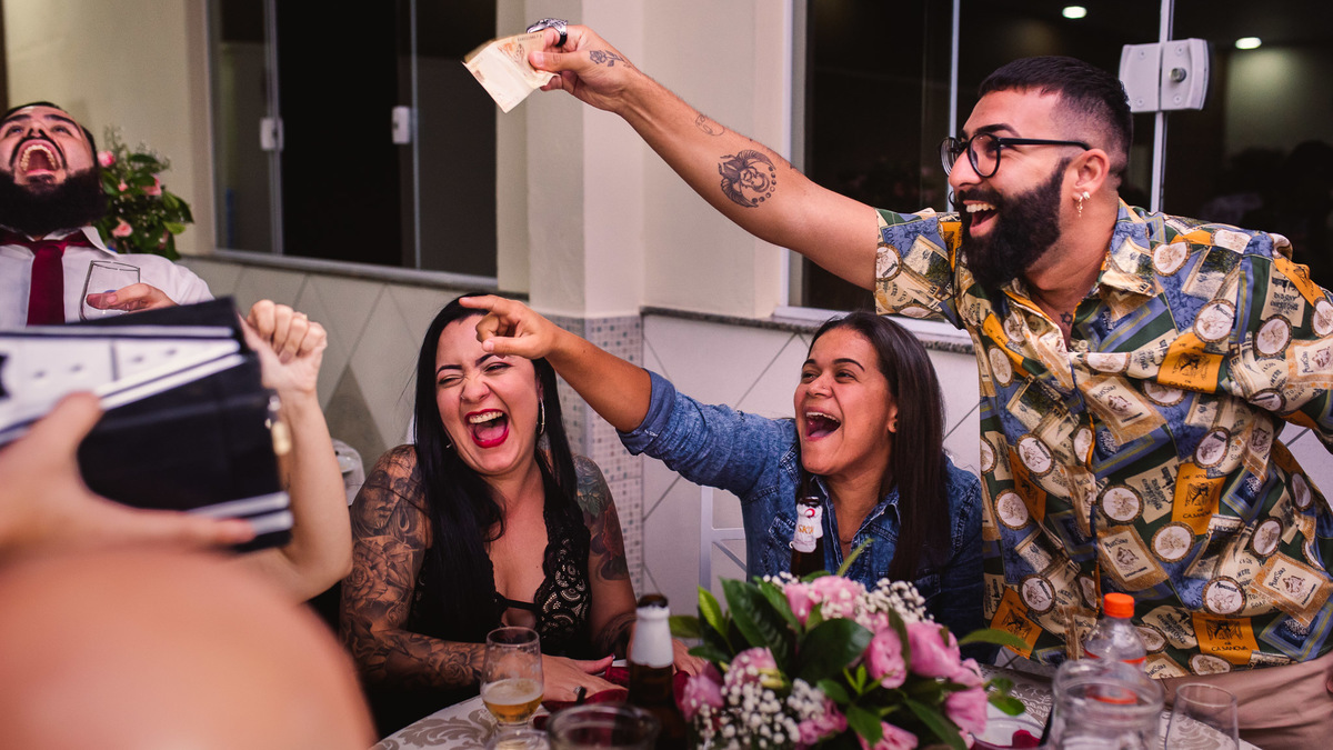 Casamento, casamento em são paulo, casamento em Jundiai, Vestido de noiva. terno do noivo. casamento na salão. fotos de casamento. Espaço real sedan ,sapatinho da noiva, gravada do noivo, gravata, sapatinho da noiva, sapatinho, festa de casamento animada