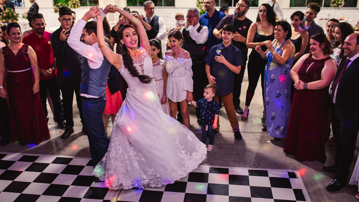 Casamento, casamento em são paulo, casamento em Jundiai,  Cerimonia de casamento, Vestido de noiva. terno do noivo. casamento na salão. fotos de casamento. Espaço Real Sedan, balada, balada casamento,balada noivos,dança noivos, valsa noivos