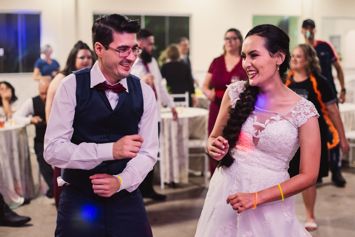 Casamento, casamento em são paulo, casamento em Jundiai,  Cerimonia de casamento, Vestido de noiva. terno do noivo. casamento na salão. fotos de casamento. Espaço Real Sedan, balada, balada casamento,balada noivos,dança noivos, valsa noivos