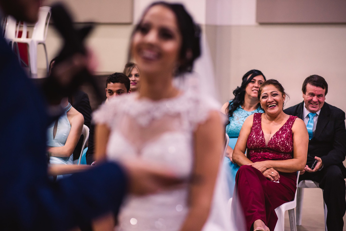 Cerimonia de casamento, igreja bola de neve, terno do noivo, fotos de casamento. decoração de casamento, vestido de noiva.