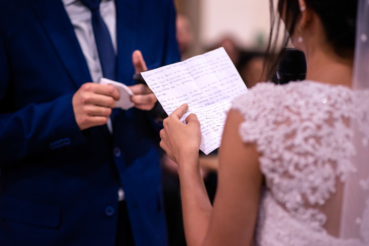 Cerimonia de casamento, igreja bola de neve, terno do noivo, fotos de casamento. decoração de casamento, vestido de noiva.