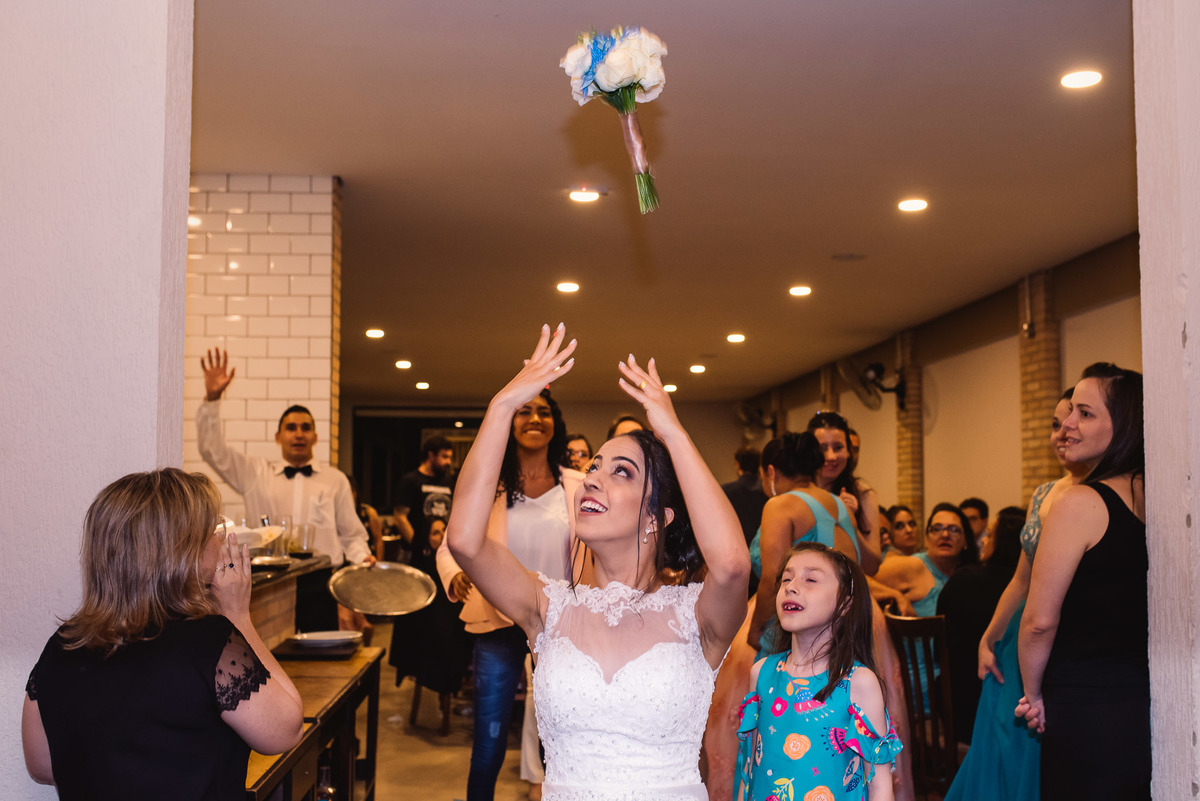 terno do noivo, fotos de casamento. decoração de casamento, vestido de noiva. churrascaria gauchao