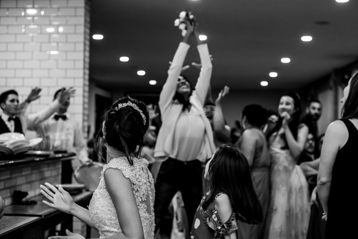 terno do noivo, fotos de casamento. decoração de casamento, vestido de noiva. churrascaria gauchao