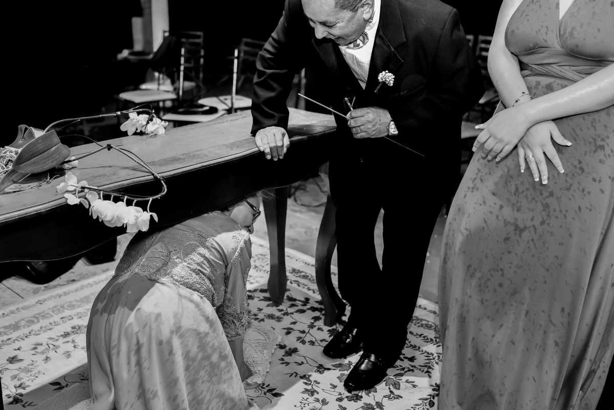 Cerimonia de casamento,noivinhos, Vestido da noiva, fotos de casamento, fotografo de casamento. fotos lagoa santa rita, entrada  do noivo, casamento. fotografia de casamento, fotografias com emoção