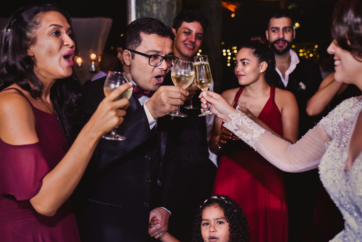 Cerimonia de casamento, Vestido da noiva, fotos de casamento, fotografo de casamento. lagoa santa rita, entrada  do noivo, casamento. noivos vinhedo, fotografias com emoção, entrada dos noivos, festa de casamento, casamento em Vinhedo, casamento Jundiaí