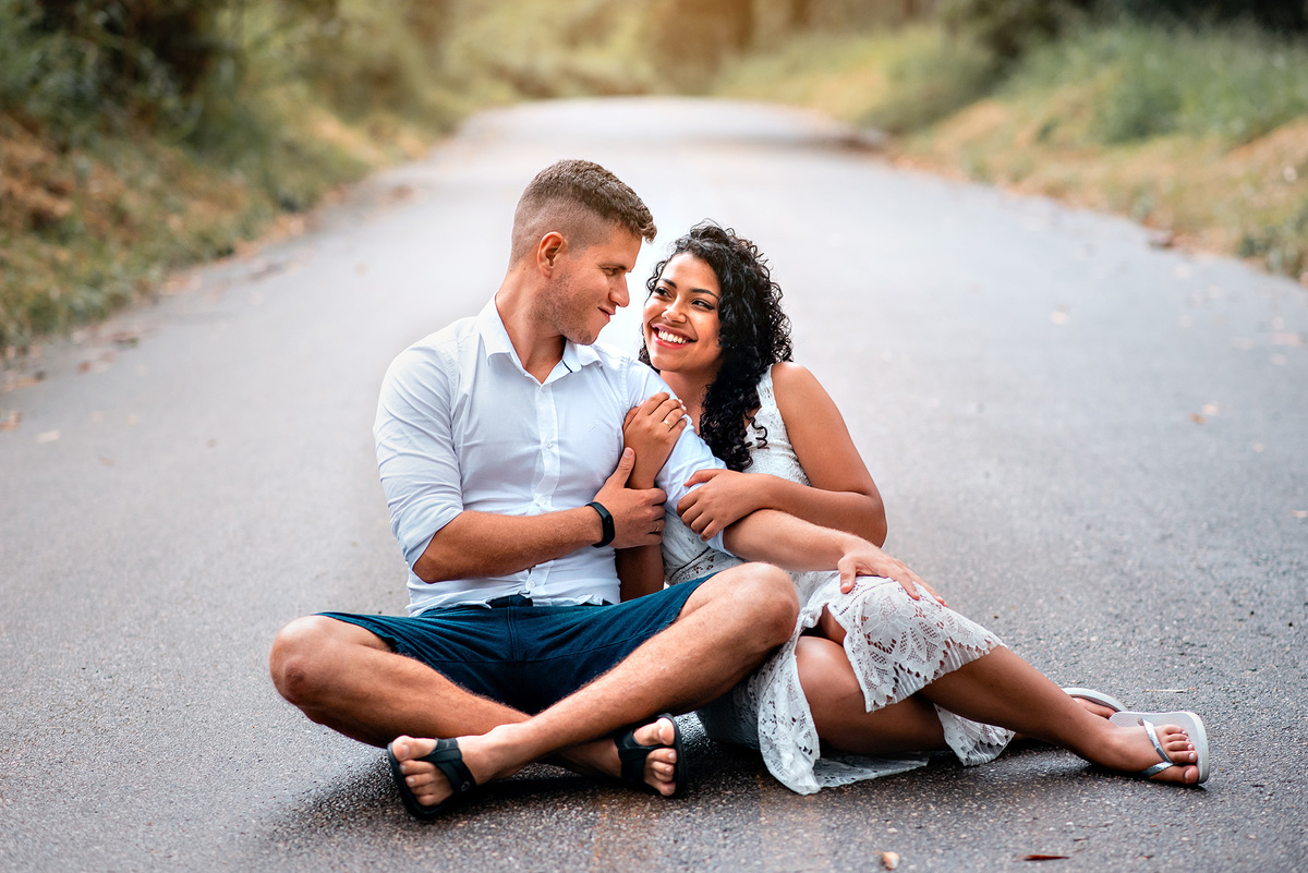 Ensaio Pre wedding na cachoeira, ensaio noivos, pre wedding cachoaira. Ensaio ao ar livre. Ensaio pre wedding, ensaio fotográfico, noivas Jundiaí, Noivas Itatiba, Fotografo jundiai, roupas ensaio pre wedding, lugares para fazer pre wedding