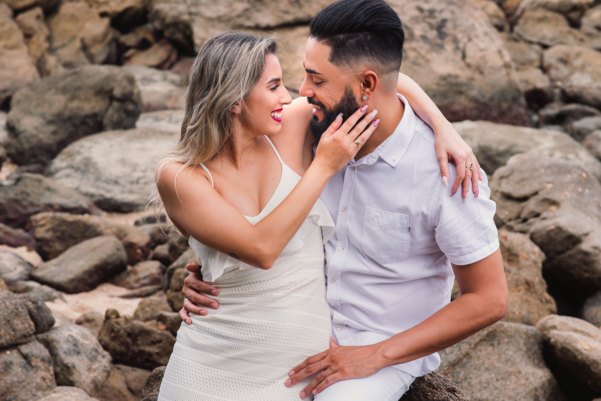 Ensaio pre wedding praia das conchas guaruja. ensaio noivos na praia. ensaio casal. casar na praia. Vou casar. ensaio na praia. pre wedding na praia. amor por praia.
