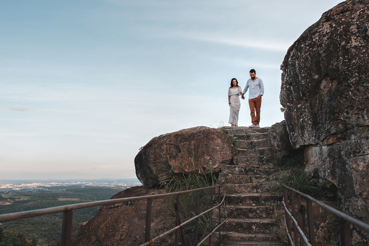 ensaio Pré-Wedding na Floresta Nacional de Ipanema. Fazenda Ipanema Sorocaba. fazenda Ipero, ensaio sorocaba. pre wedding sorocaba. dicas de ensaio. poses de ensaio casal. fotografia de casamento. fotografo de casamento.