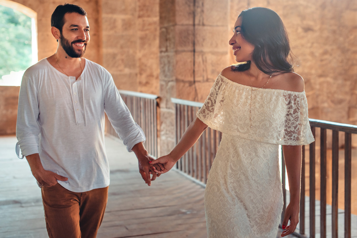 ensaio Pré-Wedding na Floresta Nacional de Ipanema. Fazenda Ipanema Sorocaba. fazenda Ipero, ensaio sorocaba. pre wedding sorocaba. dicas de ensaio. poses de ensaio casal. fotografia de casamento. fotografo de casamento.