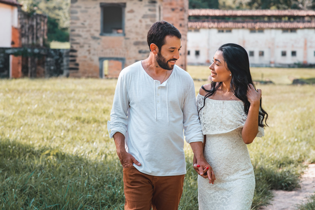 ensaio Pré-Wedding na Floresta Nacional de Ipanema. Fazenda Ipanema Sorocaba. fazenda Ipero, ensaio sorocaba. pre wedding sorocaba. dicas de ensaio. poses de ensaio casal. fotografia de casamento. fotografo de casamento.