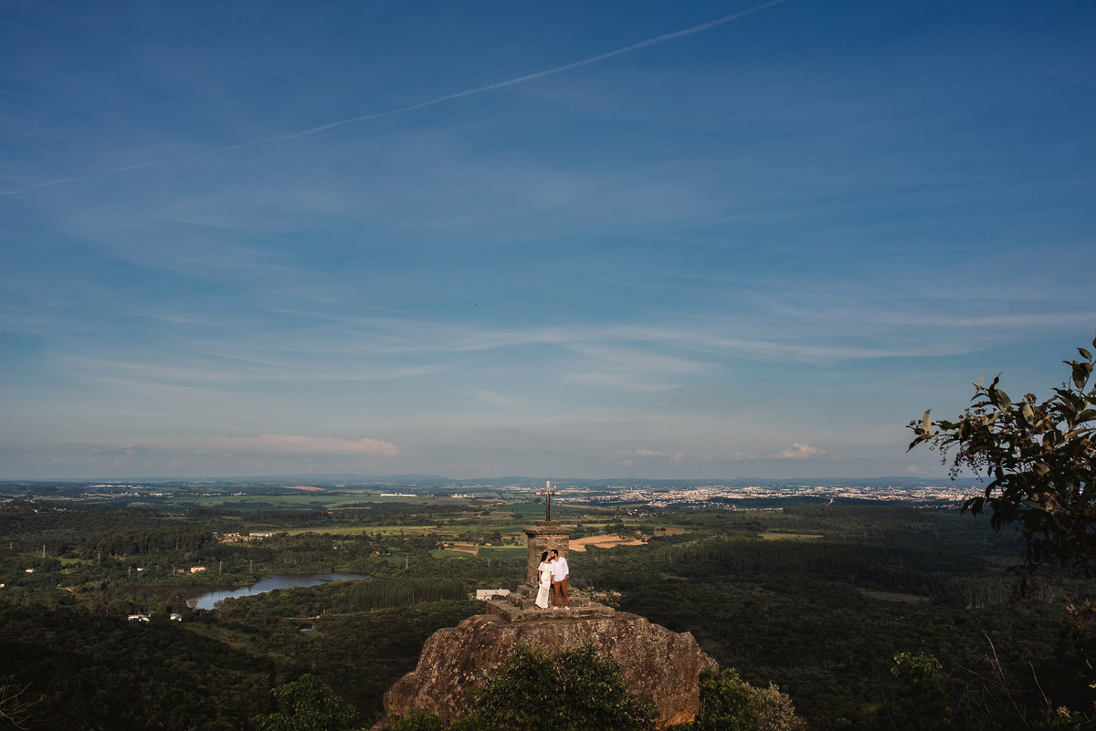 ensaio Pré-Wedding na Floresta Nacional de Ipanema. Fazenda Ipanema Sorocaba. fazenda Ipero, ensaio sorocaba. pre wedding sorocaba. dicas de ensaio. poses de ensaio casal. fotografia de casamento. fotografo de casamento.