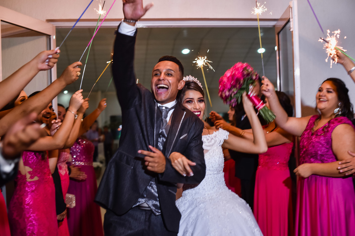 Casamento, casamento em Jundiai, Vestido de noiva. casamento no salão espaço rosamel, fotos de casamento. Espaço Espaço Rosamel, ensaio casal, fotos noivos. Cerimonia de casamento.