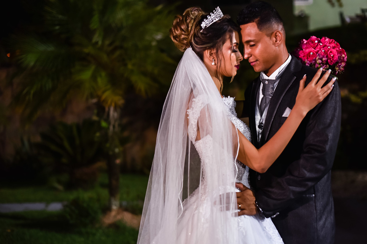 Casamento, casamento em Jundiai, Vestido de noiva. casamento no salão espaço rosamel, fotos de casamento. Espaço Espaço Rosamel, ensaio casal, fotos noivos. Cerimonia de casamento.