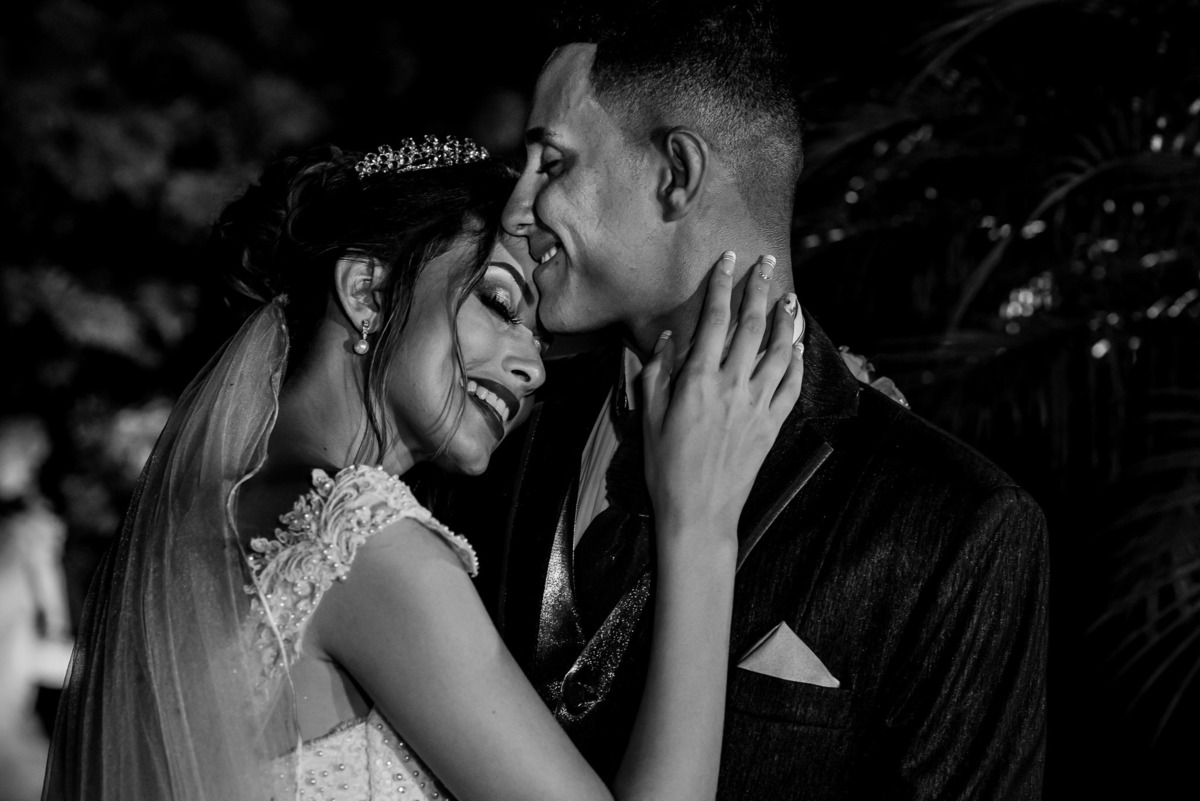 Casamento, casamento em Jundiai, Vestido de noiva. casamento no salão espaço rosamel, fotos de casamento. Espaço Espaço Rosamel, ensaio casal, fotos noivos. Cerimonia de casamento.