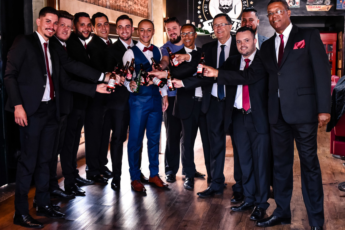 Casamento, casamento em jundiai, Making off da noivo, acessorios, terno do noivo.  Dia de noivo. Grande dia.  making off do noivo, terno do noivo, barbearia, barbearia do tio ze jundiai, fotos padrinhos