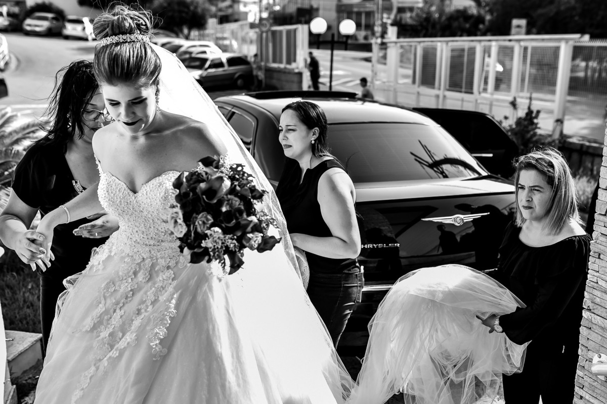 Cerimonia de casamento na igreja catolica, casamento na igreja são joão bosco - eloy chaves, casamento jundiai.  Vestido de noiva. terno do noivo. casamento na igreja. fotos de casamento.
