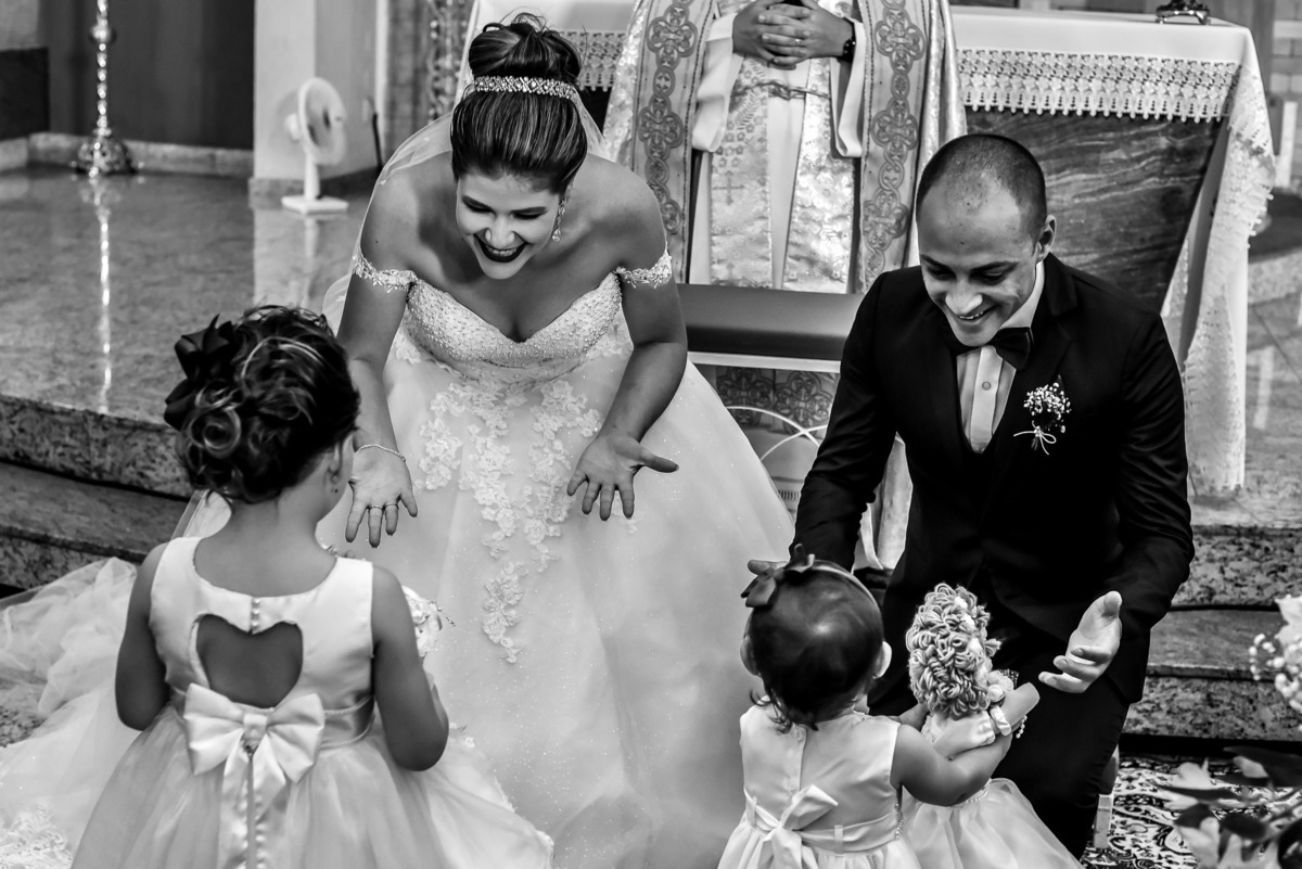 Cerimonia de casamento na igreja catolica, casamento na igreja são joão bosco - eloy chaves, casamento jundiai.  Vestido de noiva. terno do noivo. casamento na igreja. fotos de casamento.