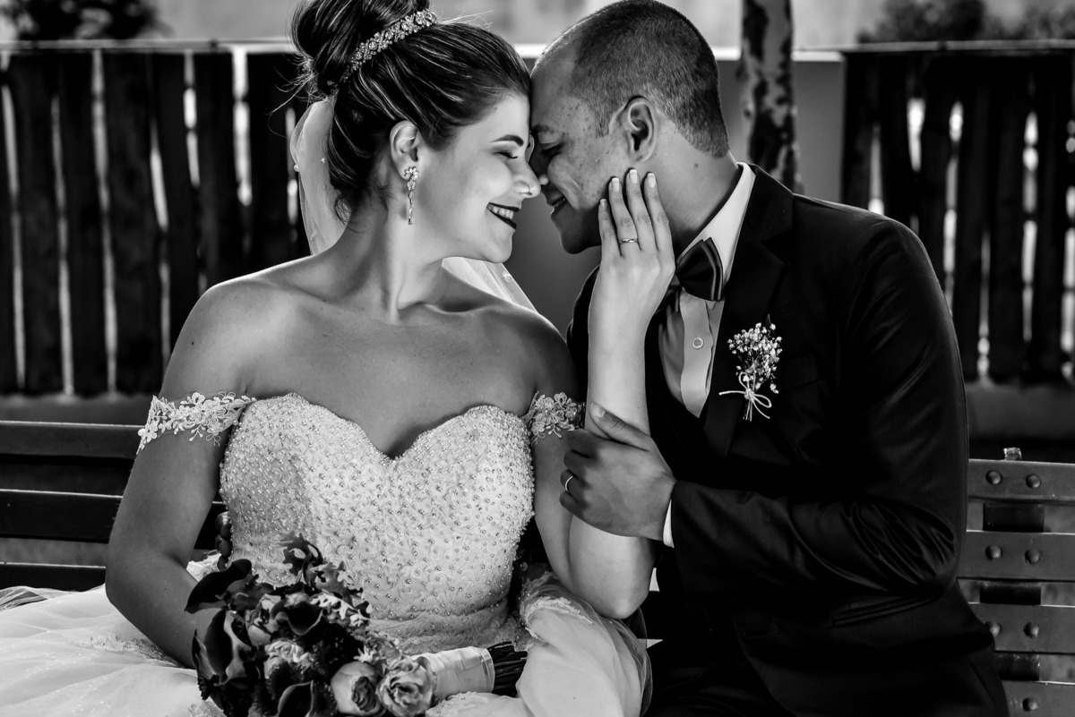 recepçao  Spazio di Cristalli. fotos de casamento  Spazio di Cristalli fotos expontaneas. fotografo contador de historia, contador de historia. fotografo de casamento.  ensaio dos noivos. vestido de noiva. terno do noivo.