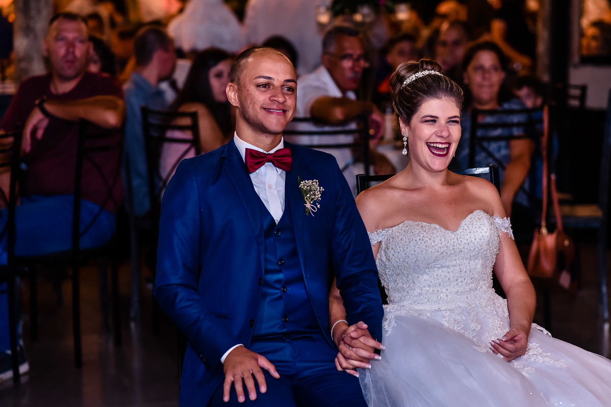 recepçao  Spazio di Cristalli. fotos de casamento  Spazio di Cristalli fotos expontaneas. fotografo contador de historia, contador de historia. fotografo de casamento.  ensaio dos noivos. vestido de noiva. terno do noivo. fotos festa de casamento