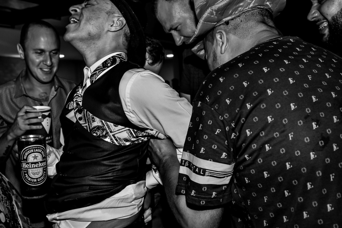 recepçao  Spazio di Cristalli. fotos de casamento  Spazio di Cristalli fotos expontaneas. fotografo contador de historia, contador de historia. fotografo de casamento.  . vestido de noiva. terno do noivo. fotos festa de casamentos gravata do noivo